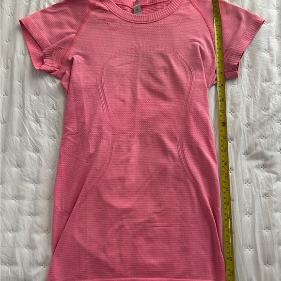 Lululemon Swiftly Tech short sleeve - Picture 3 of 4